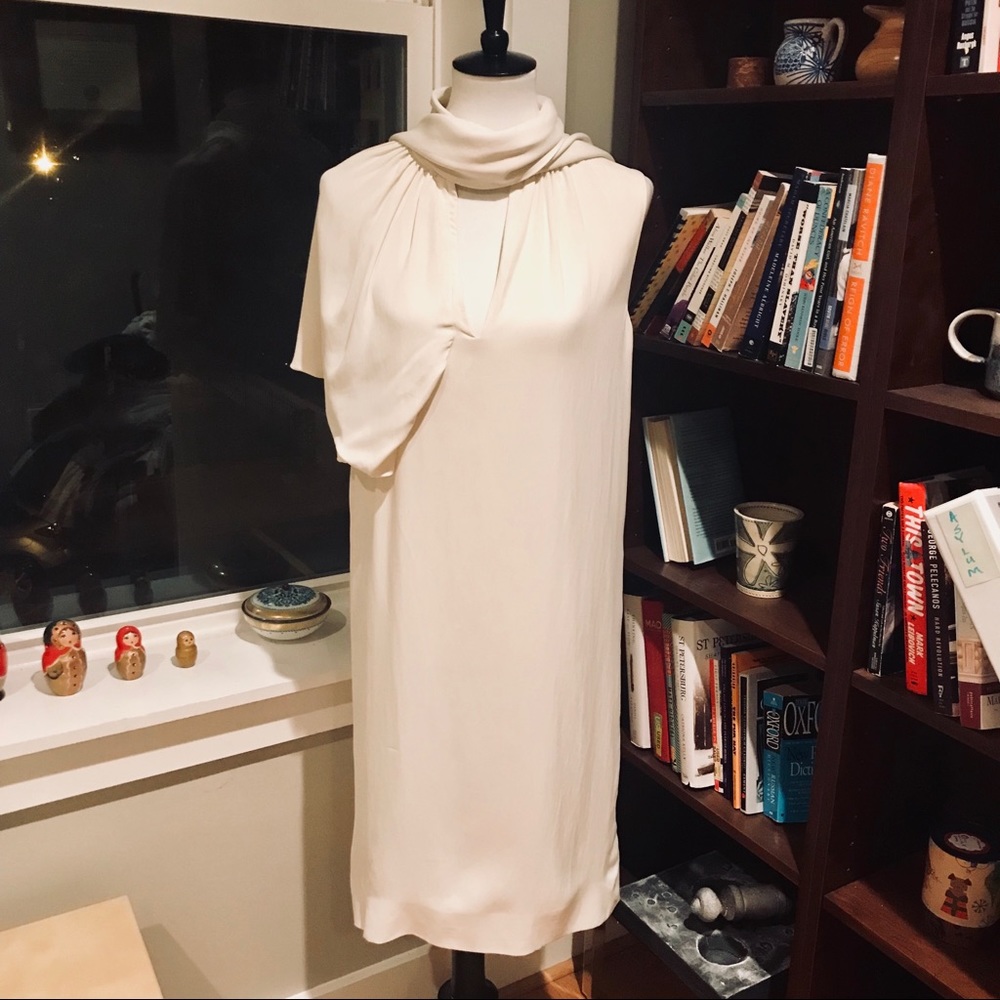 Balenciaga asymmetrical white dress - Picture 3 of 8